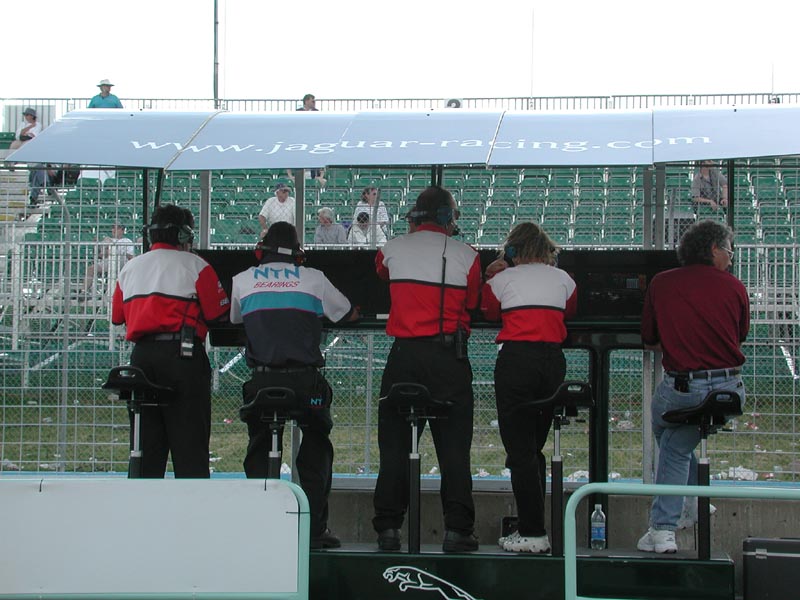 P1 team in Eddie Irvine's pits.jpg 91.1K